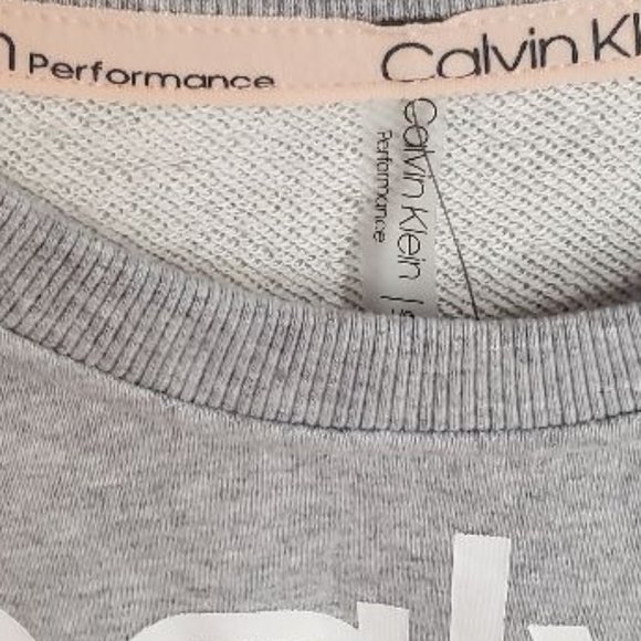 NWT 💕last chance* CK Cropped Sweatshirt L - Picture 5 of 5